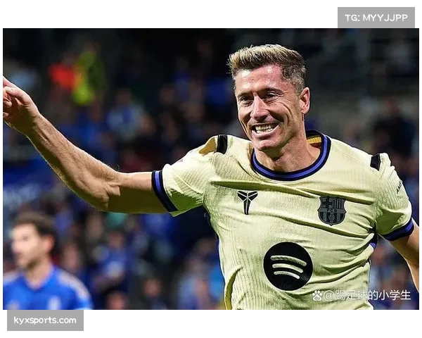 莱万多夫斯基射门效率分析 巴萨中锋战术牵制作用数据解读